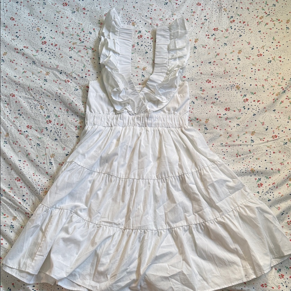 Abercrombie & Fitch White Ruffled Dress